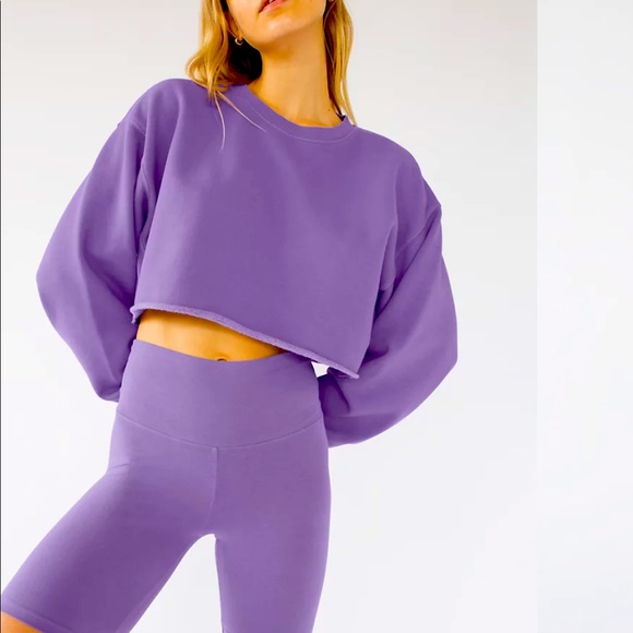 Aritzia Tops - Aritzia cozy AF fleece boyfriend cropped sweatshirt